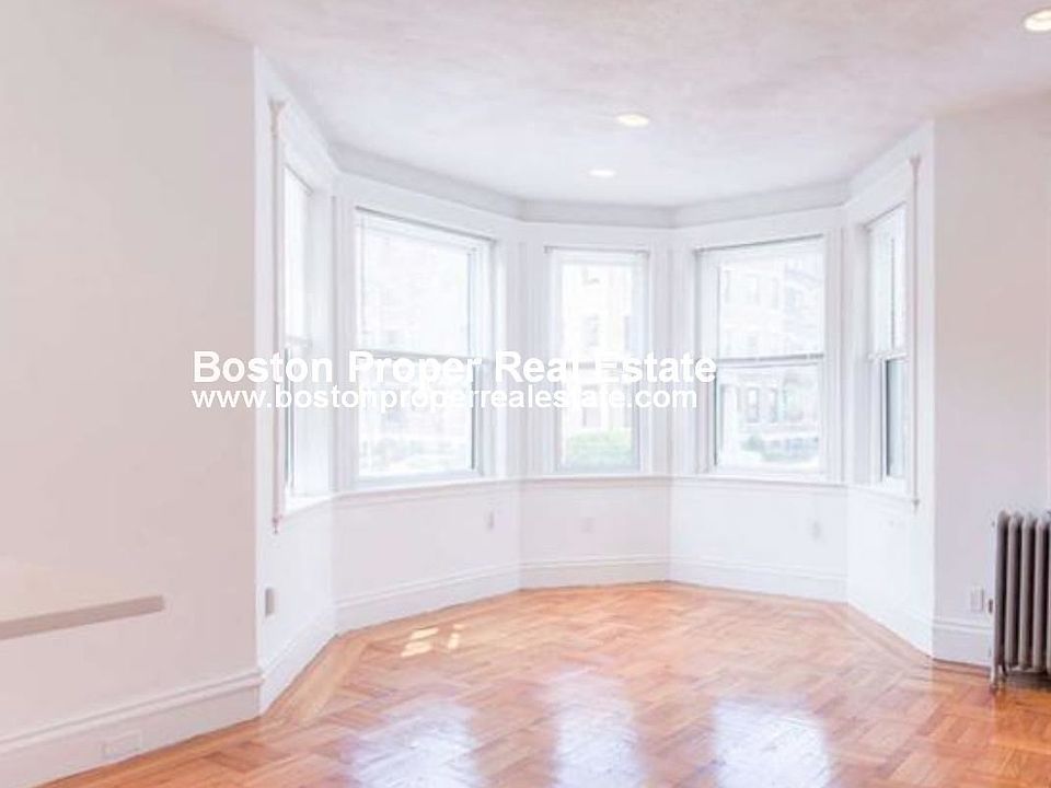 15 Queensberry St. #46 Boston - Fenway Unit Photo 1