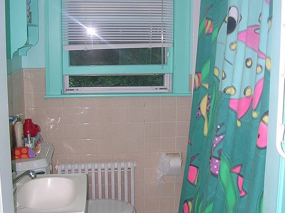 1st floor full bath