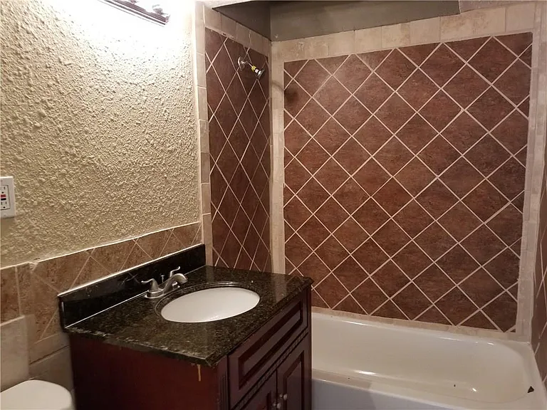 353 Lafayette Dr #1 — Photo 6