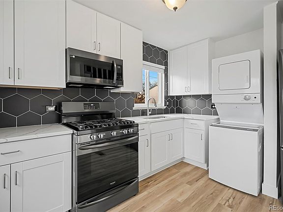 3rd image of 1417 S Carlan Court