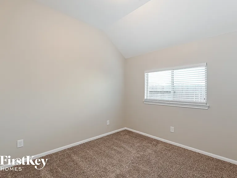 31206 Harmony Falls Ct — Photo 12