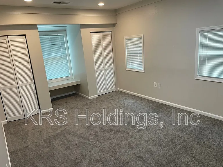8011 Beckner Ct — Photo 6