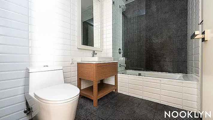 Rented by Nooklyn NYC LLC | media 40