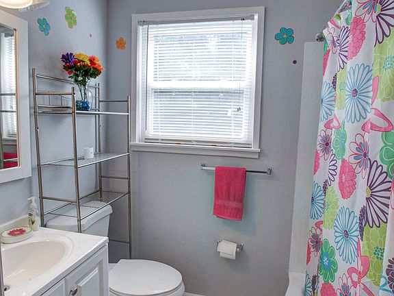 4th image of 1620 Poston Cir #298