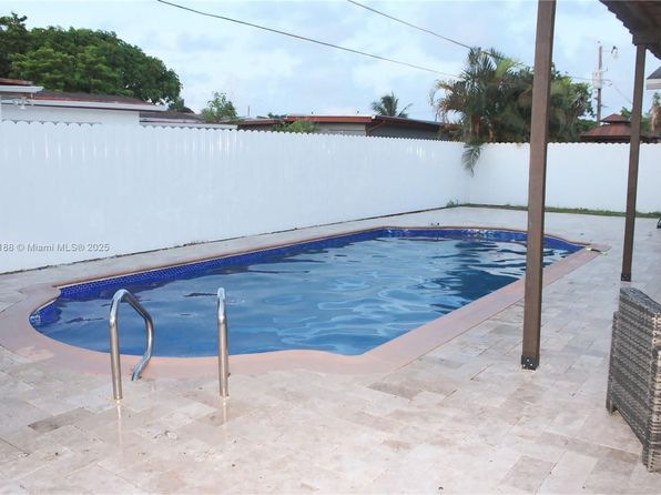 8457 Sheraton Dr #8457