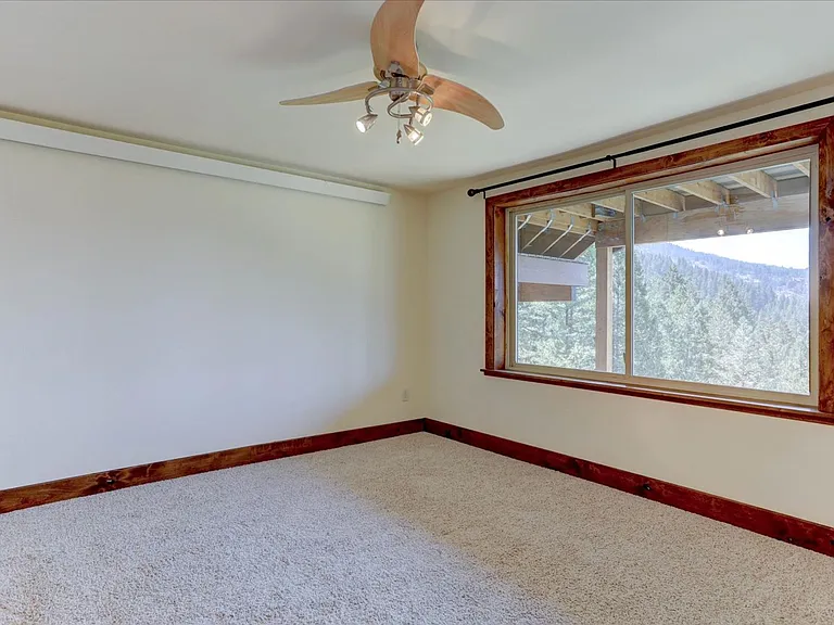 85 Santa Fe Mountain Rd — Photo 13