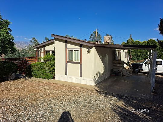 1st image of 400 Oakwood Dr