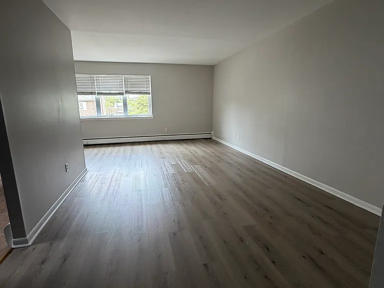 2243 Faunce St #2 — Photo 11