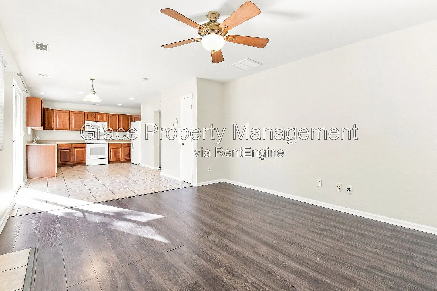 3 bed, 2.5 bath, $2,495 — Photo 4