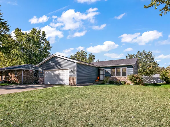 305 Ashley Ave, Bourbonnais, IL 60914