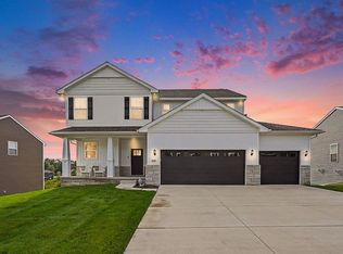 2862 Bogues View Dr, Howell, MI 48843