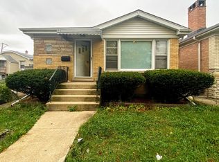 411 Elmore St, Park Ridge, IL 60068