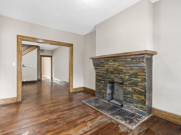 3rd image of 3243 Central Ave