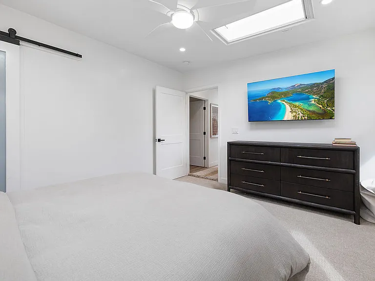 236 Camellia Ln #B — Photo 7