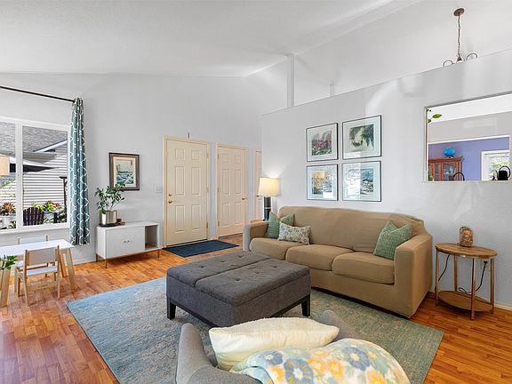 5th image of 2678 Stratford Ln