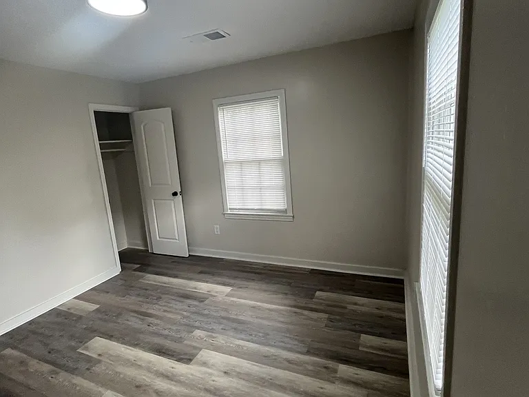 7313 Paris Ave — Photo 8
