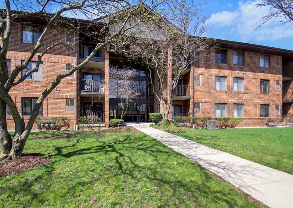 1st image of 5703 S Cass Ave APT 111