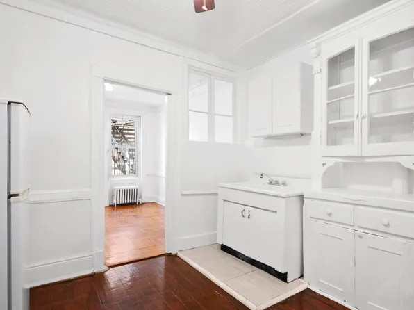 175 Bleecker Street image 1 of 6