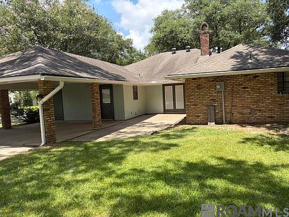 3rd image of 1383 Queen Cathy Dr