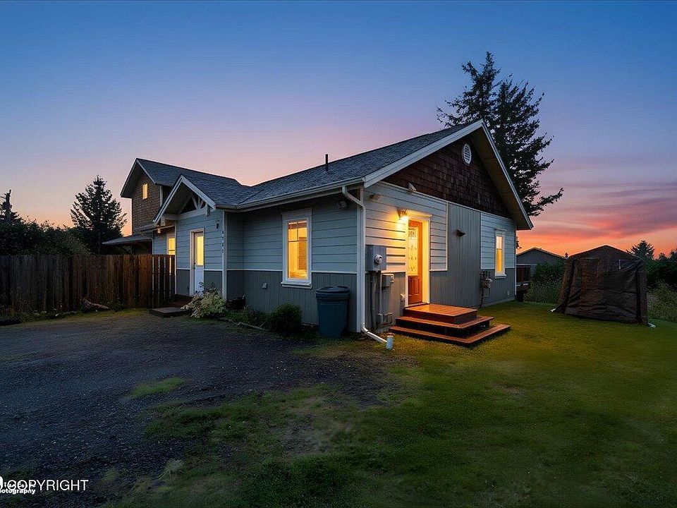 1st image of 3761 Forest Glen Dr