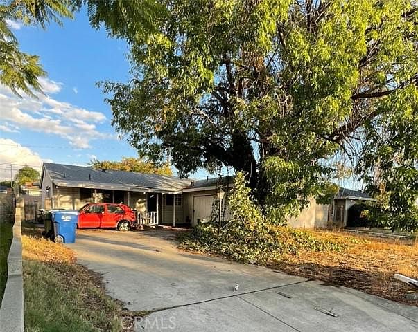 1st image of 442 S Grantland Dr