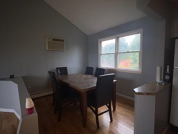 2nd image of 16 Colonial Dr Floor 2