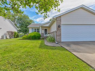 446 Pheasant Ln, Moro, IL 62067