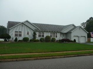 6 Nathalie Dr, Bayville, NJ 08721