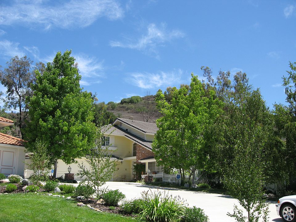 1st image of 868 Admiral Ct