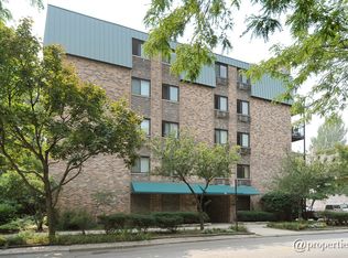 401 W Webster Ave APT 205, Chicago, IL 60614