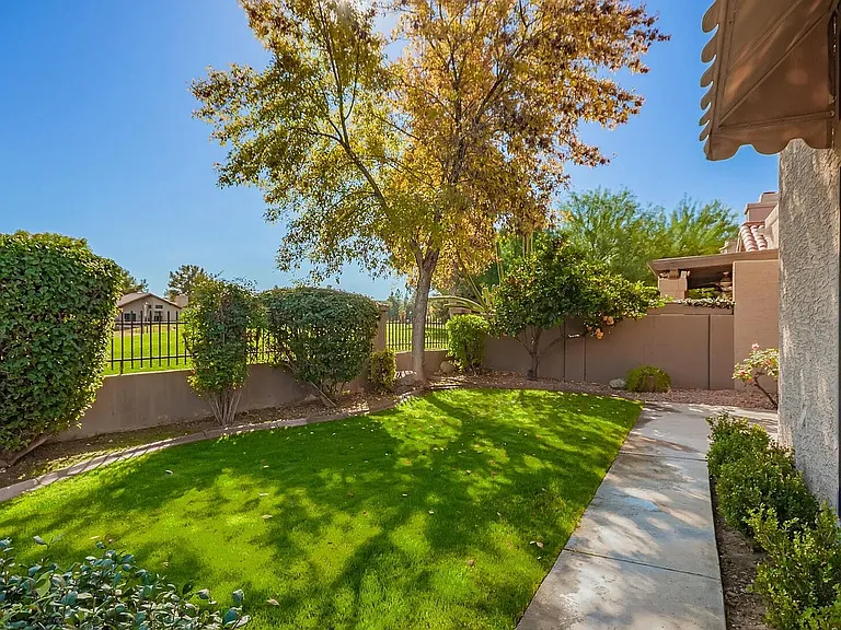 11845 N 40th Pl — Photo 34