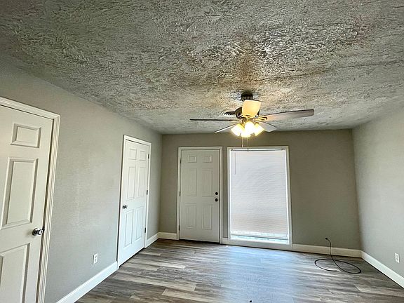 4th image of 1344 Campbell St #8