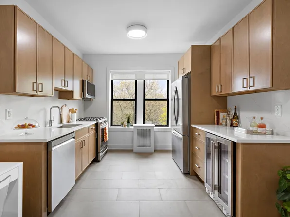 107 Kensington Avenue image 3 of 16