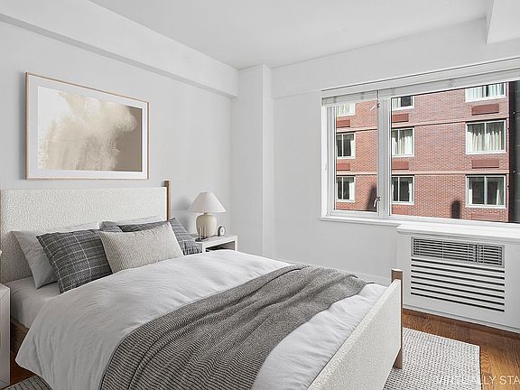 5th image of 211 E 51st St APT 8C