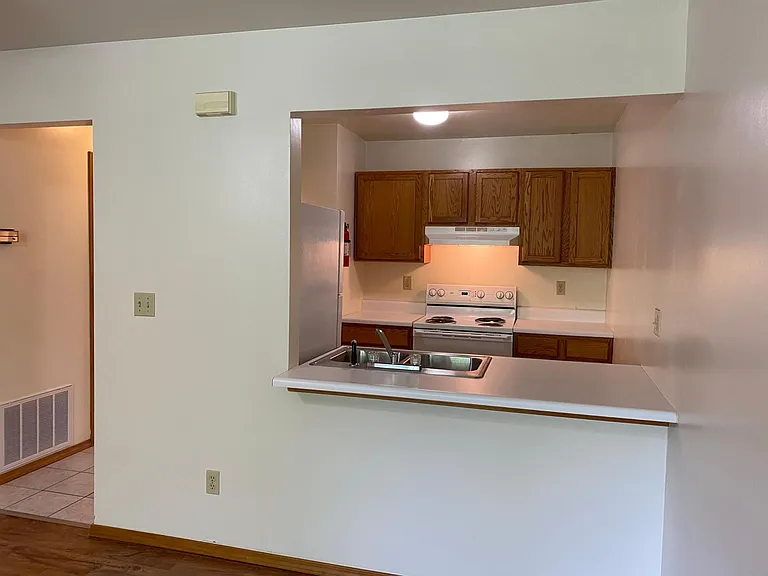 2310 S Illinois Ave #A-8 — Photo 4