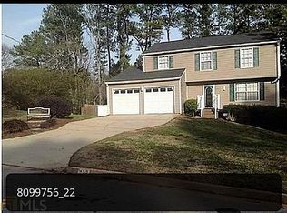 450 Maid Marion Ln, Stone Mountain, GA 30087