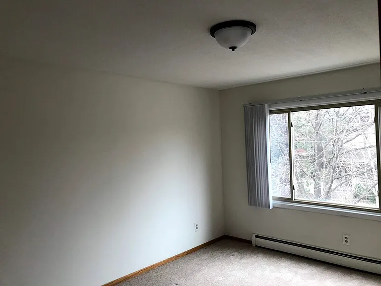 2649 Humboldt Ave S — Photo 20