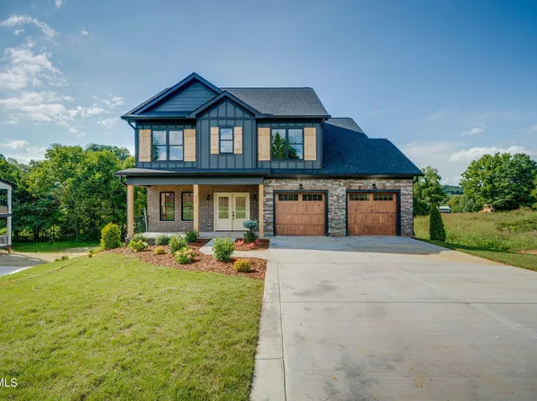 579 Carroll Creek Rd, Johnson City, TN 37601