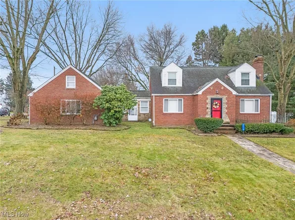 3718 Bellwood Dr NW, Canton, OH 44708