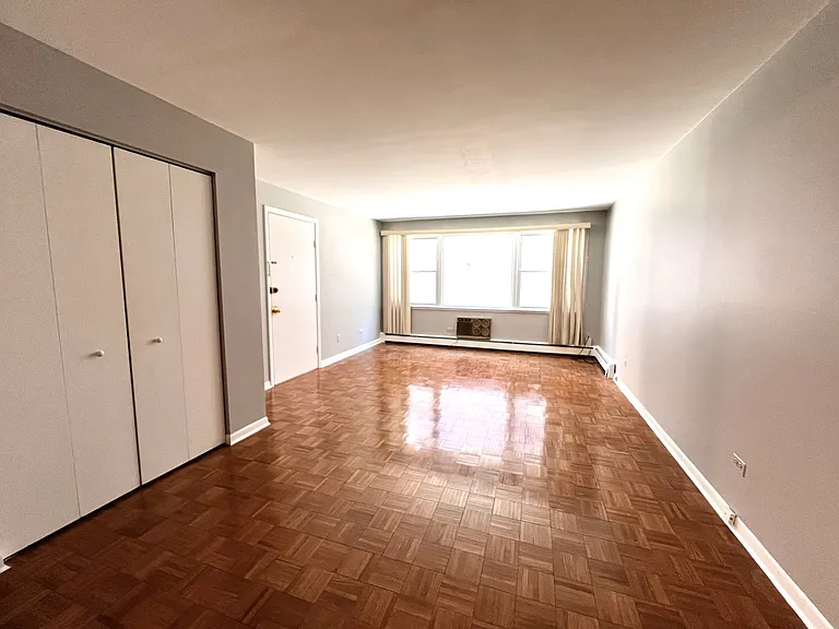 2060 W Chase Ave #1A — Photo 7