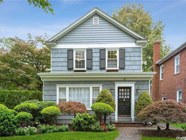 51 Mulberry Avenue
