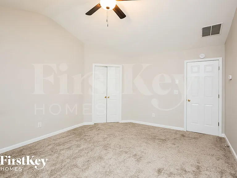 2410 Kirkstone Dr — Photo 11