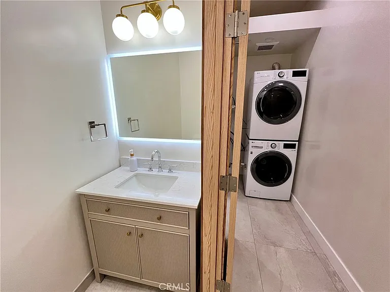23443 Balmoral Ln — Photo 39