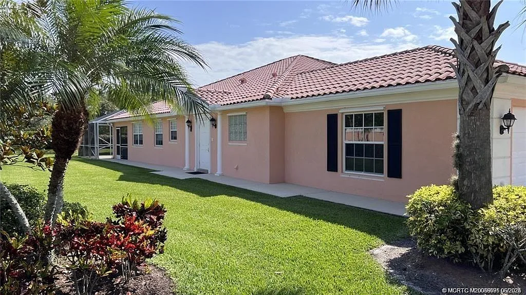2 bed, 2.0 bath, 1526 sqft, $2,500 — Photo 2