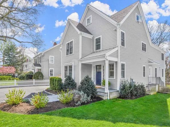 241 Noroton Avenue, Darien, CT 06820
