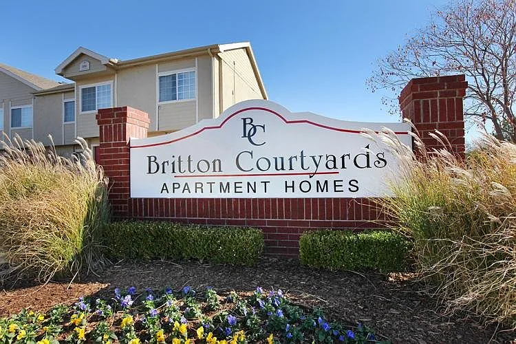 7000 W Britton Rd #7000 — Photo 7