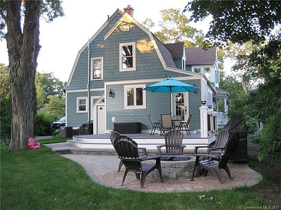 Outdoor living space in rea...