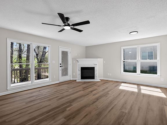 3rd image of 1600 Oakland Hills Way