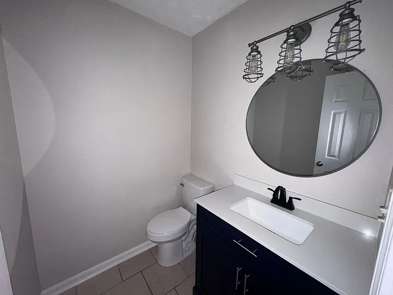 107 Grogan Cir — Photo 6