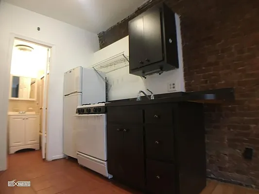 Rented by Citi Habitats | media 9